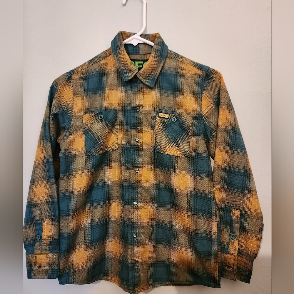 DIXXON YOUTH Plaid Button-Up Shirt in Yellow and Green MEDIUM